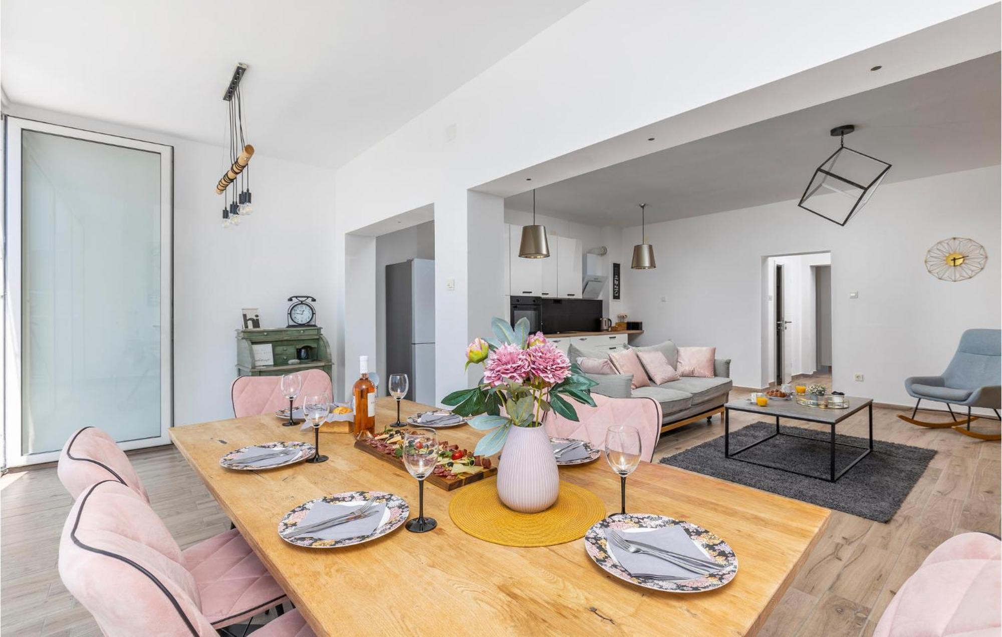 Amazing Apartment In Rijeka With Wifi Εξωτερικό φωτογραφία